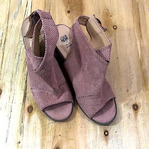 G.C. Shoes Tess Sandal Pink Faux Suede Stacked Chunky Heel 7.5